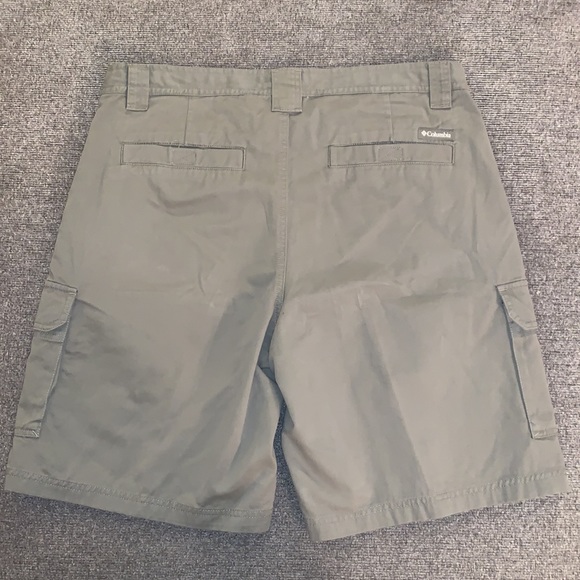 Columbia Shorts - Picture 2 of 4